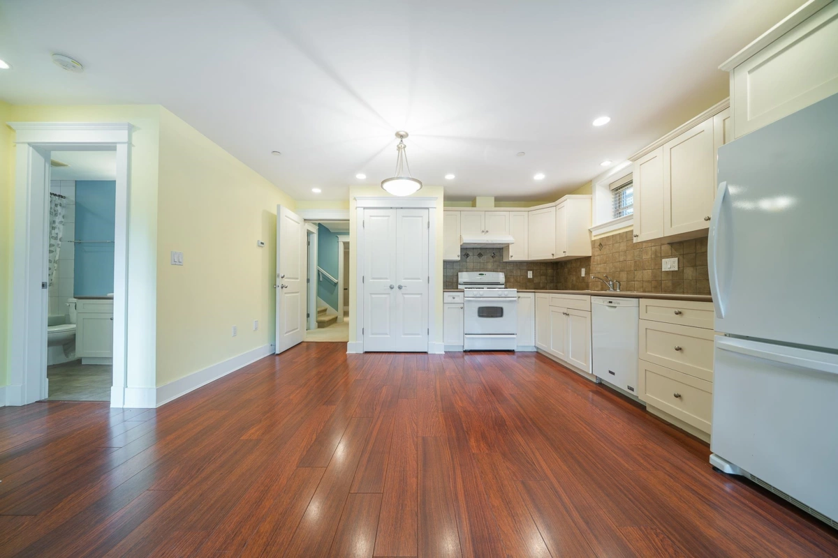 Front Yard Photo of 4050 W 33rd Avenue, Vancouver, BC