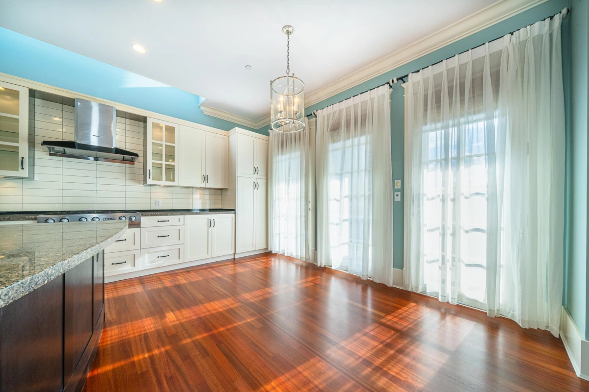 Walk-In Closet Photo of 4050 W 33rd Avenue, Vancouver, BC