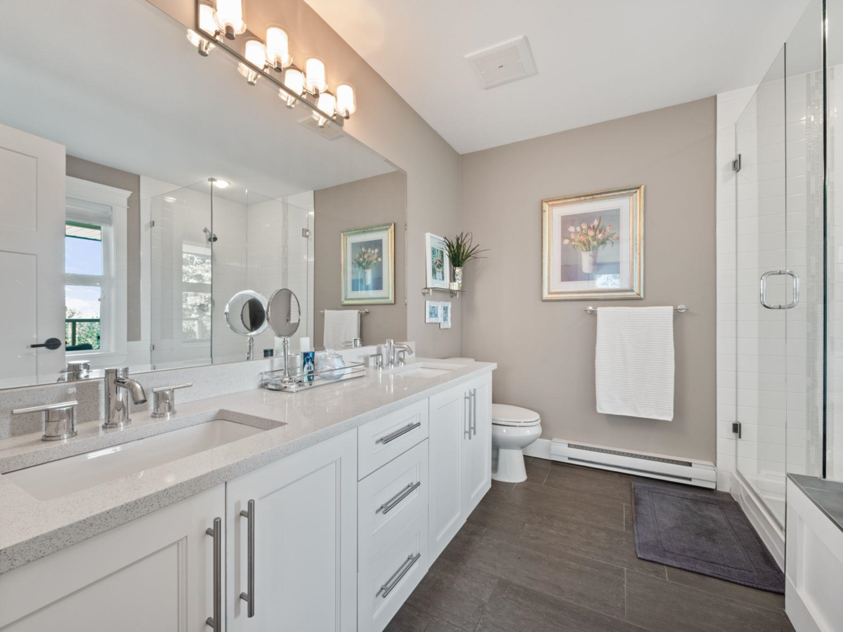 Bedroom 3 Photo of 18 7177 179th Street, Surrey, BC