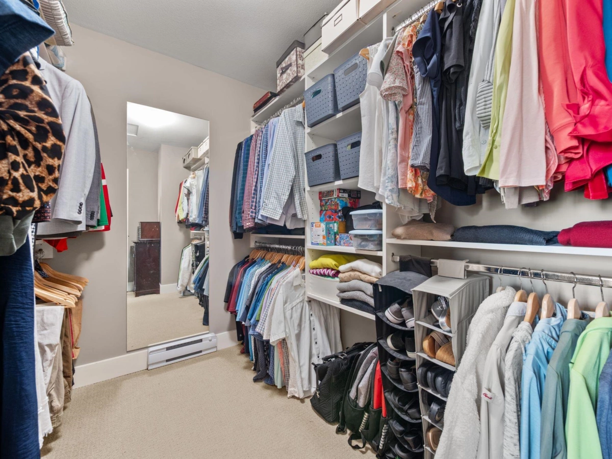 Guest Bathroom Photo of 18 7177 179th Street, Surrey, BC