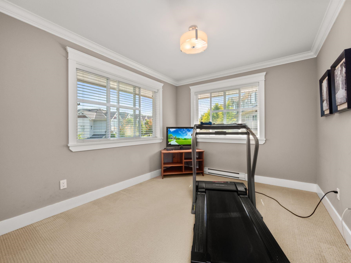 Office / Den Photo of 18 7177 179th Street, Surrey, BC