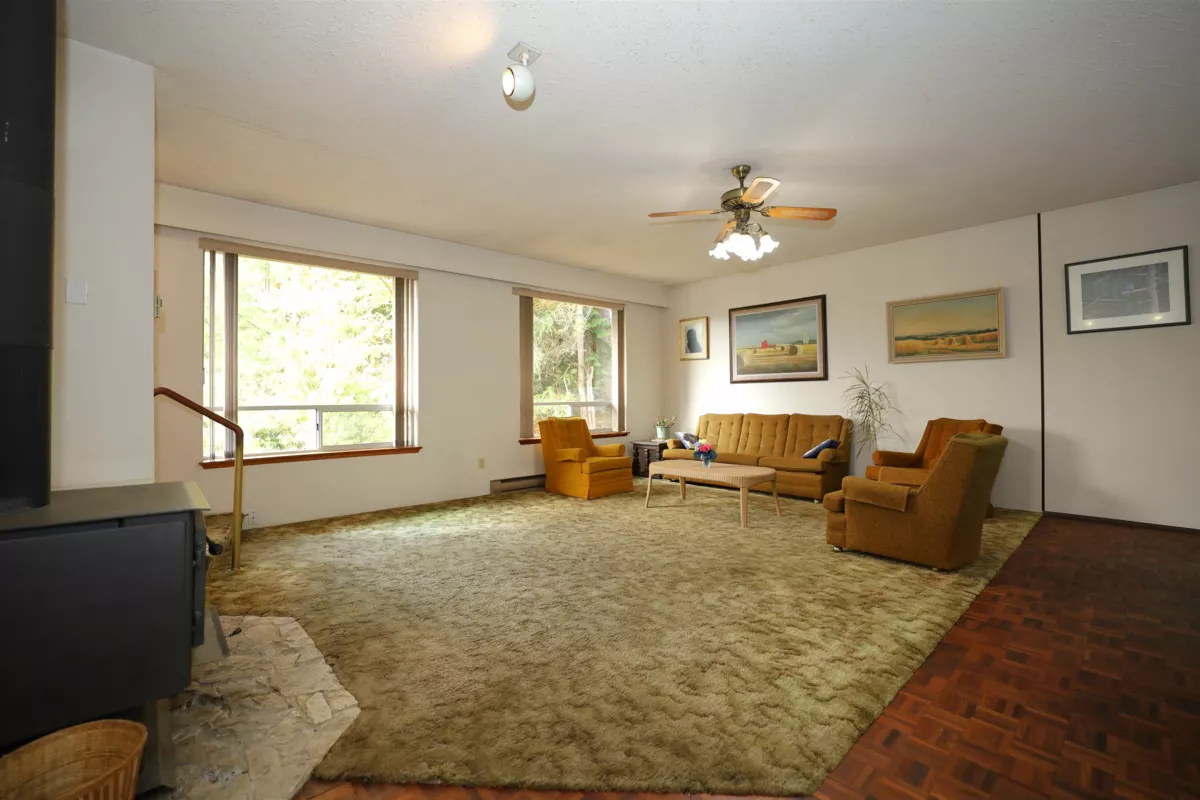 Guest Bathroom Photo of 588 Veterans Road, Gibsons, BC