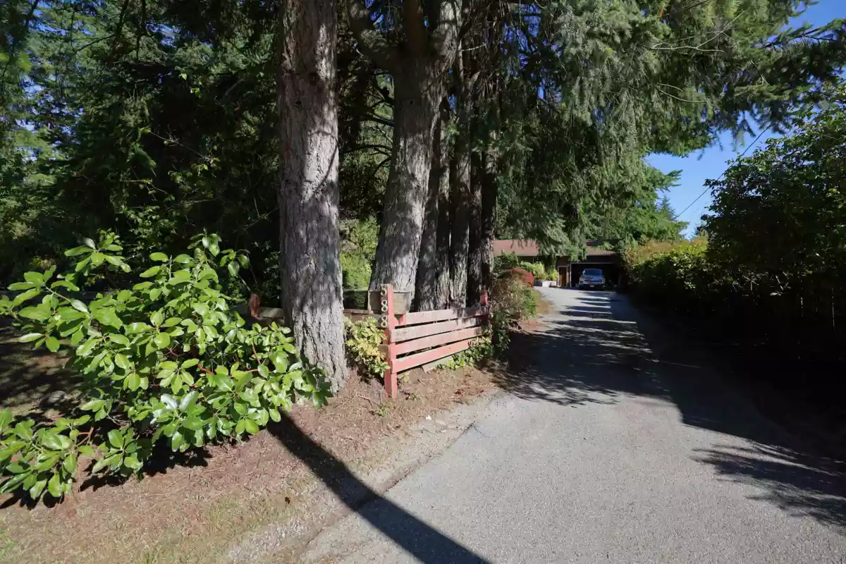 Kitchen Photo of 588 Veterans Road, Gibsons, BC