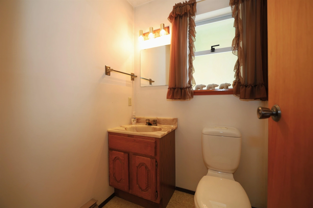 Powder Room Photo of 588 Veterans Road, Gibsons, BC
