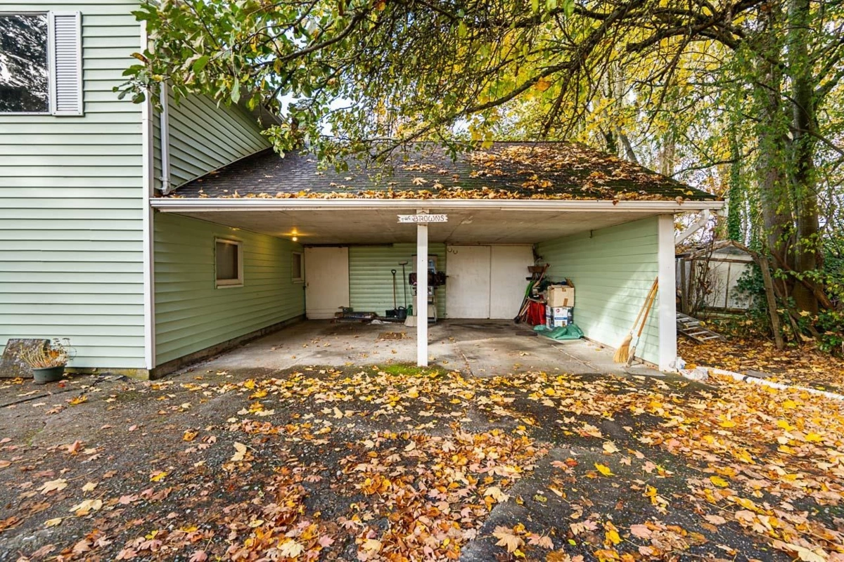 Family Room Photo of 13151 No 3 Road, Richmond, BC