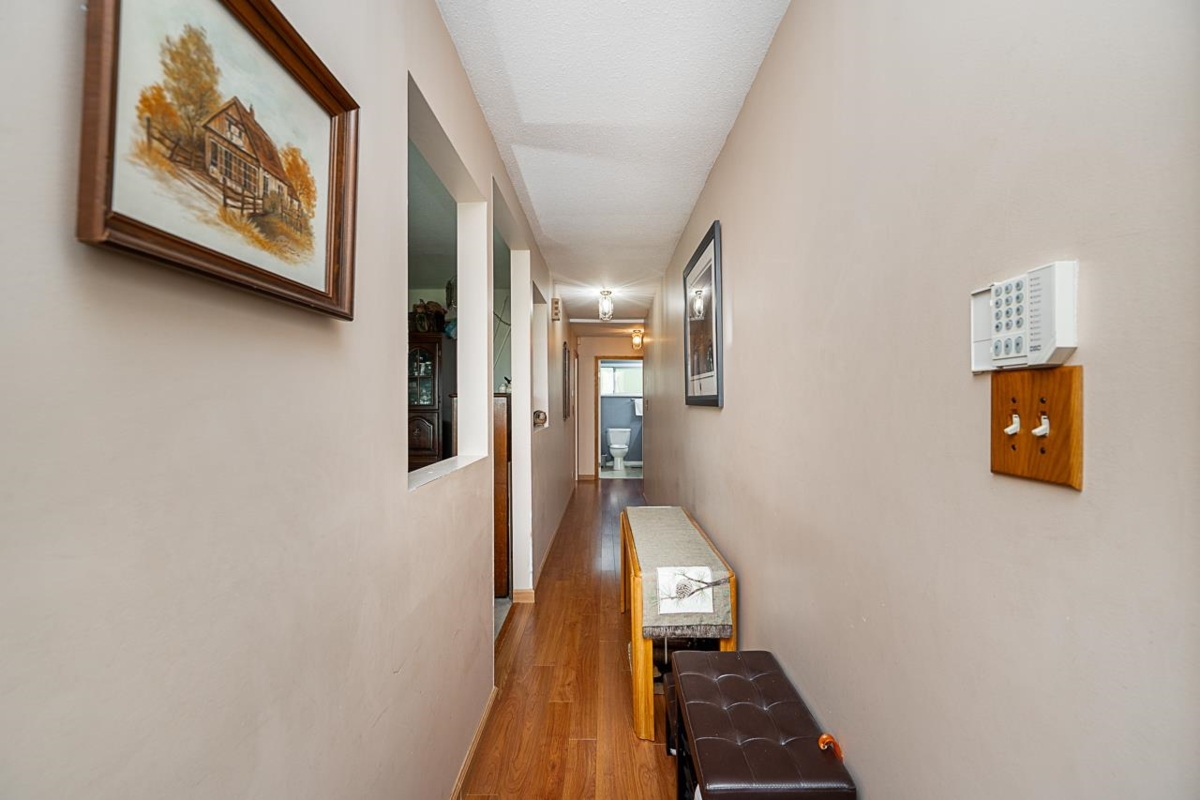Kitchen Photo of 13151 No 3 Road, Richmond, BC