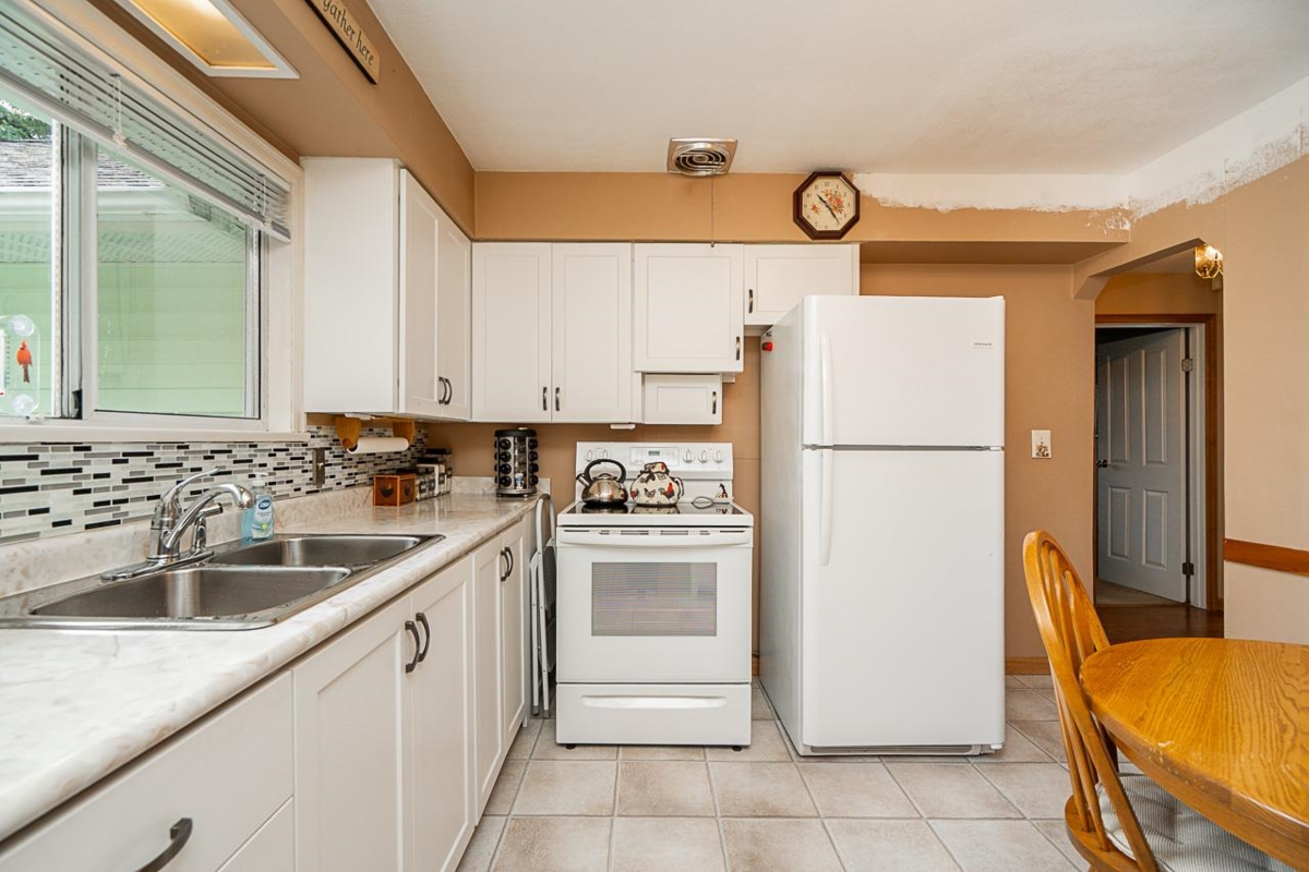 Powder Room Photo of 13151 No 3 Road, Richmond, BC