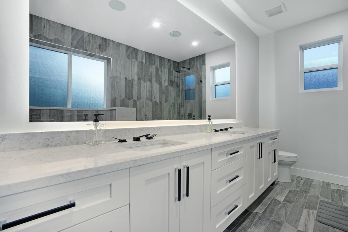 Mudroom Photo of 18 4581 Sumas Mountain Road, Abbotsford, BC