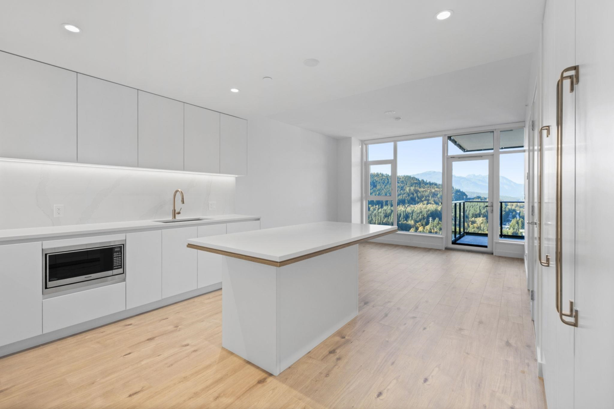 Dining Area Photo of 3901 720 Farrow Street, Coquitlam, BC