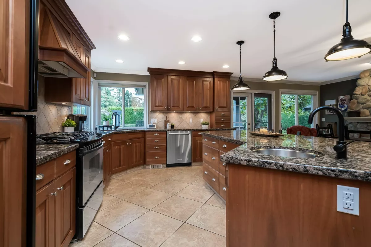 Walk-In Closet Photo of 4226 199a Street, Langley, BC