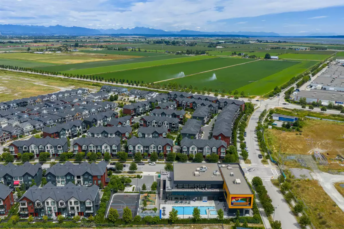 Outdoor Kitchen Photo of 133 4738 Hemlock Way, Tsawwassen, BC