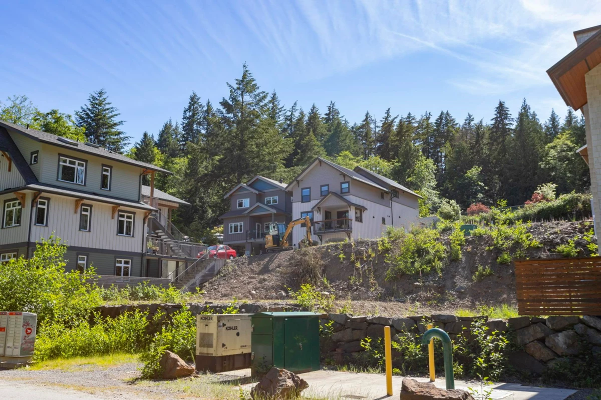 Kitchen Island Photo of 1080 Foxglove Lane, Bowen Island, BC