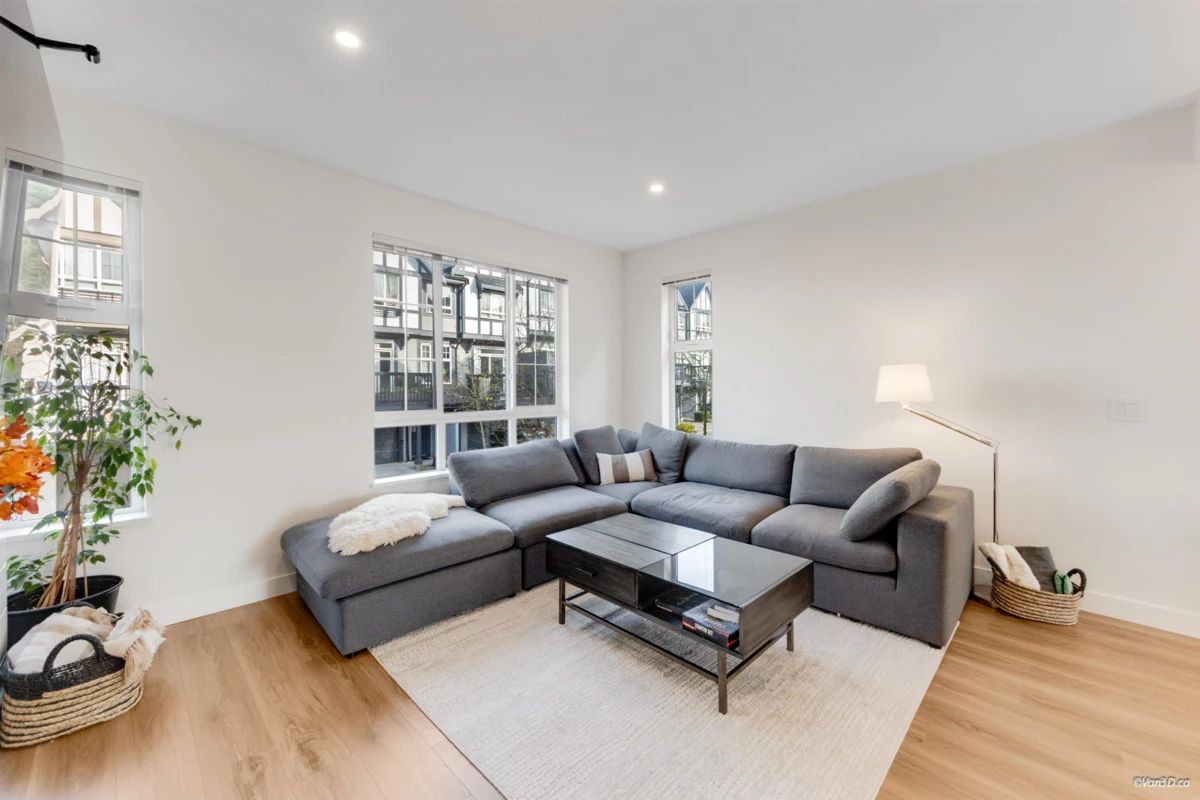 Kitchen Island Photo of 53 1338 Hames Crescent, Coquitlam, BC