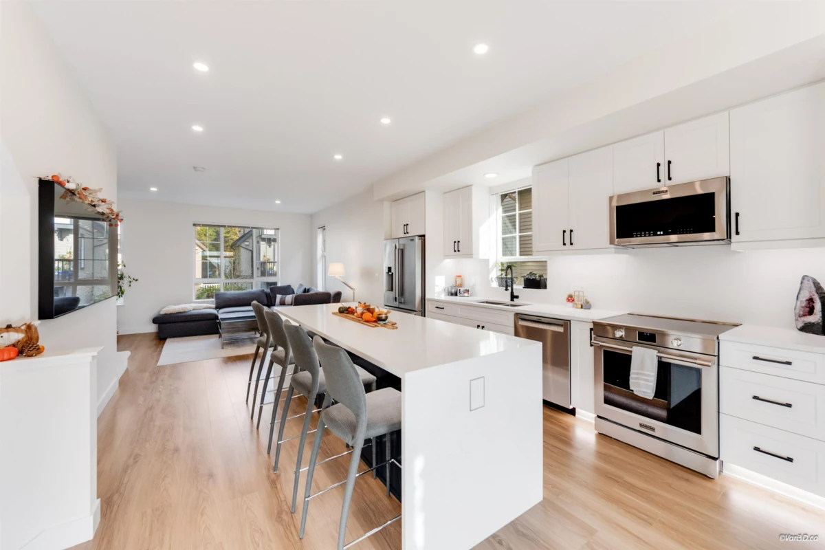 Walk-In Closet Photo of 53 1338 Hames Crescent, Coquitlam, BC