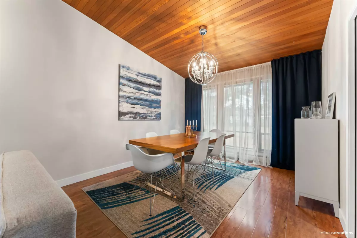 Breakfast Nook Photo of 8986 146a Street, Surrey, BC