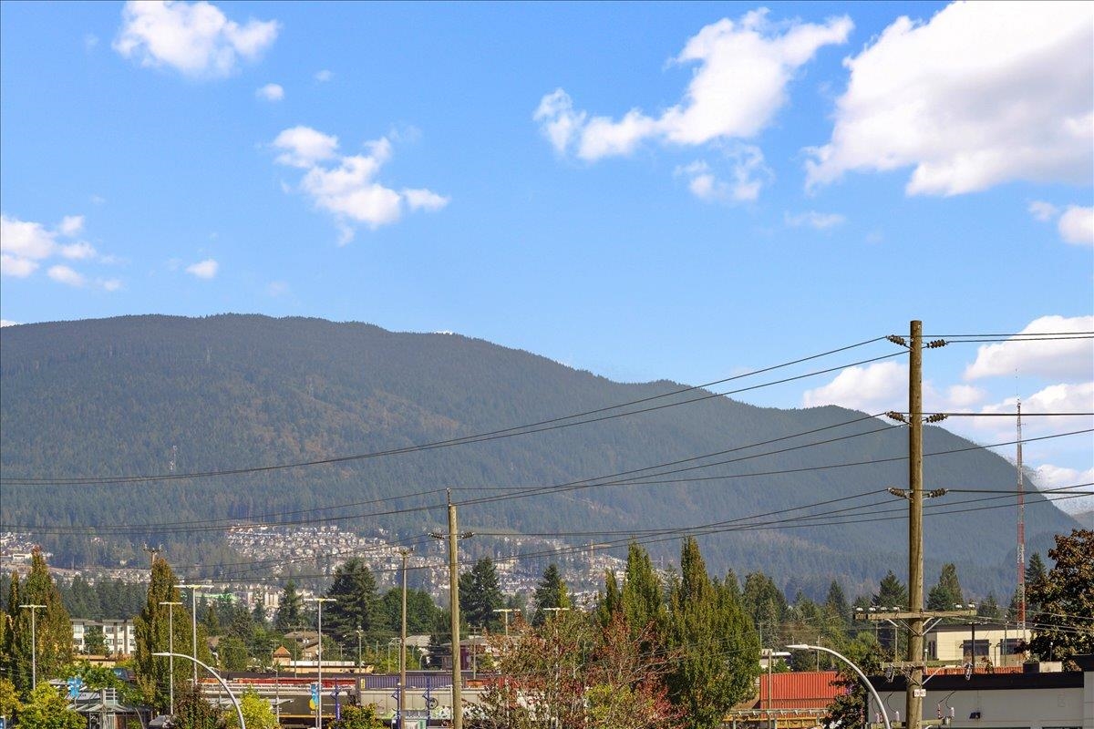 Bedroom 4 Photo of 2303 2180 Kelly Avenue, Port Coquitlam, BC