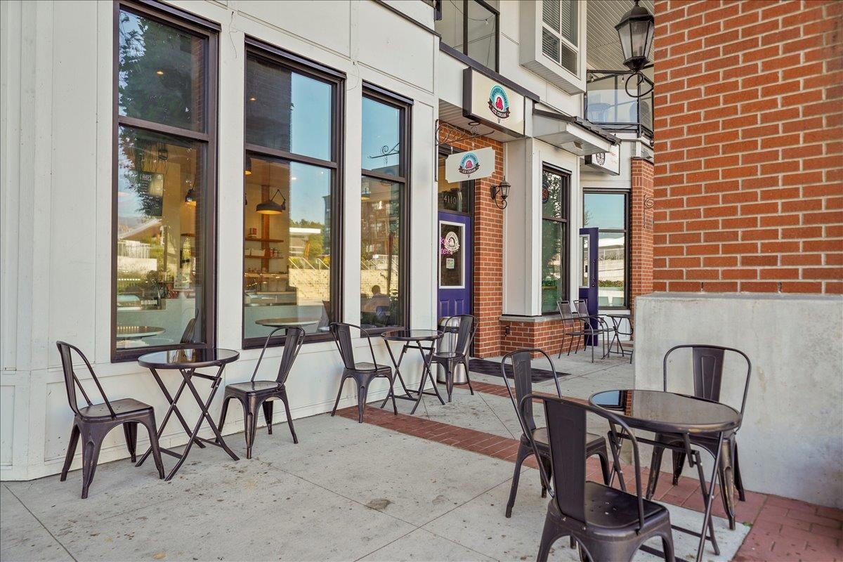 Staircase Photo of 2303 2180 Kelly Avenue, Port Coquitlam, BC