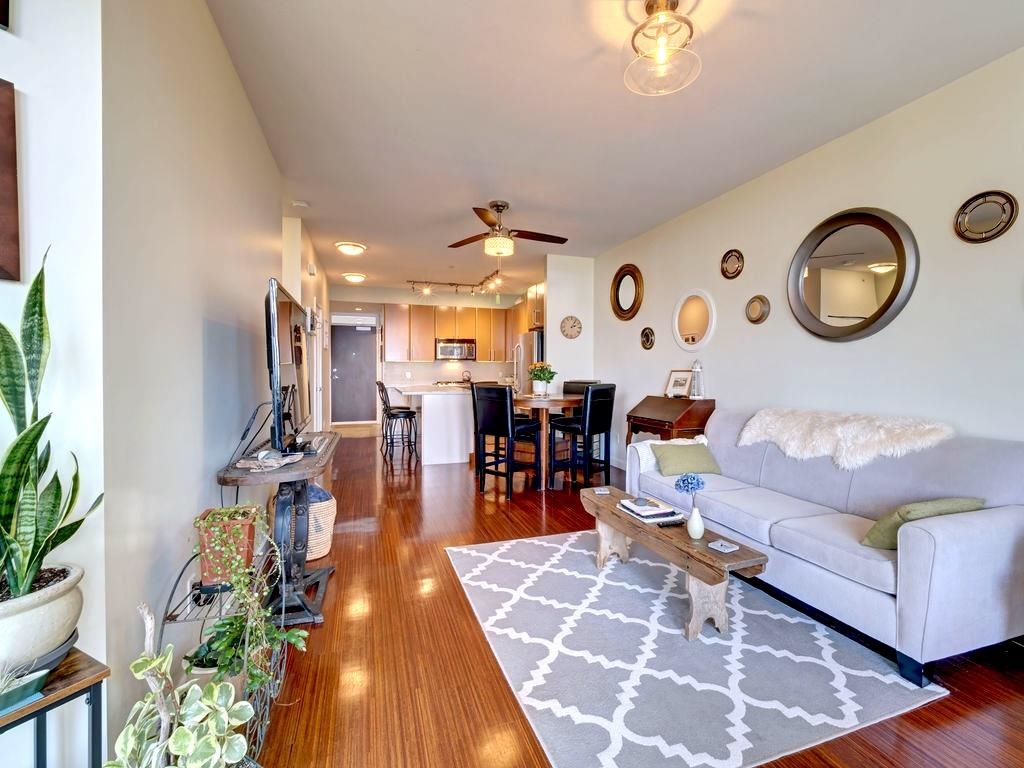 Breakfast Nook Photo of 105 5160 Davis Bay Road, Sechelt, BC