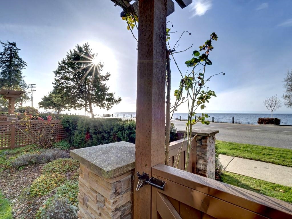 Exterior Front Photo of 105 5160 Davis Bay Road, Sechelt, BC