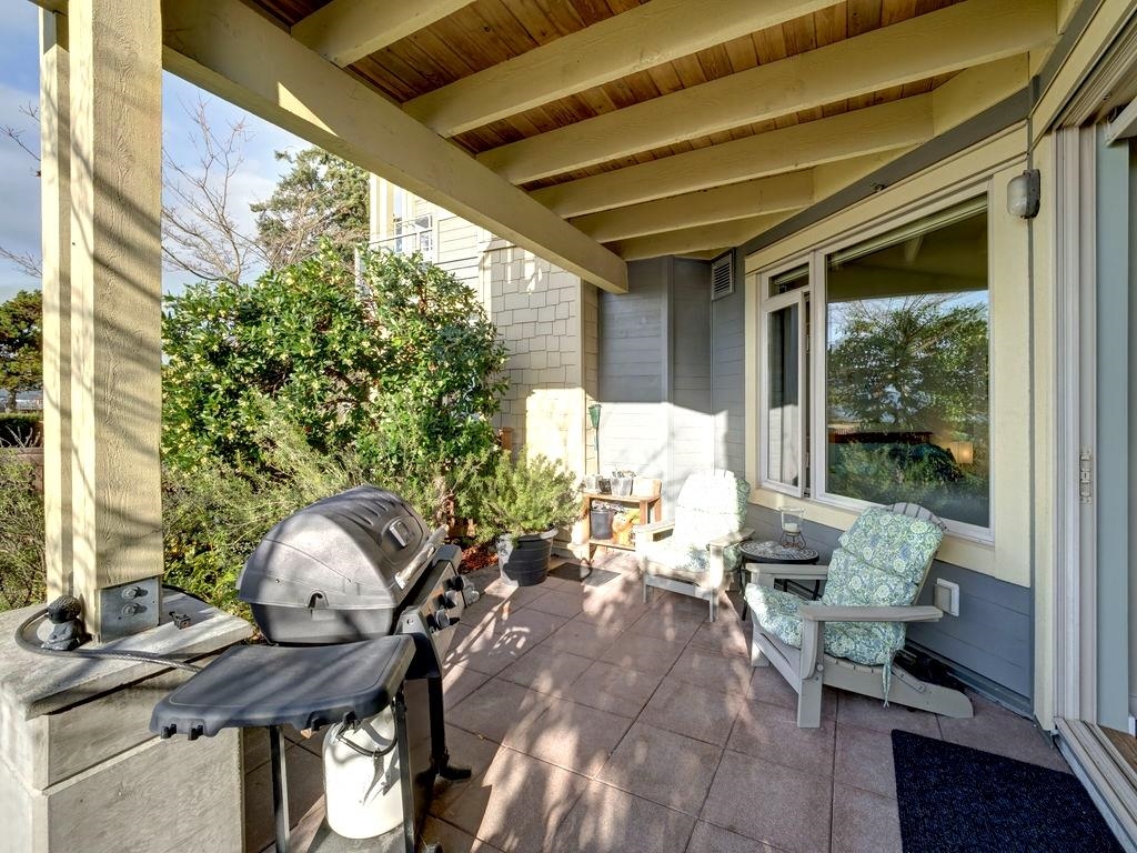 Front Yard Photo of 105 5160 Davis Bay Road, Sechelt, BC