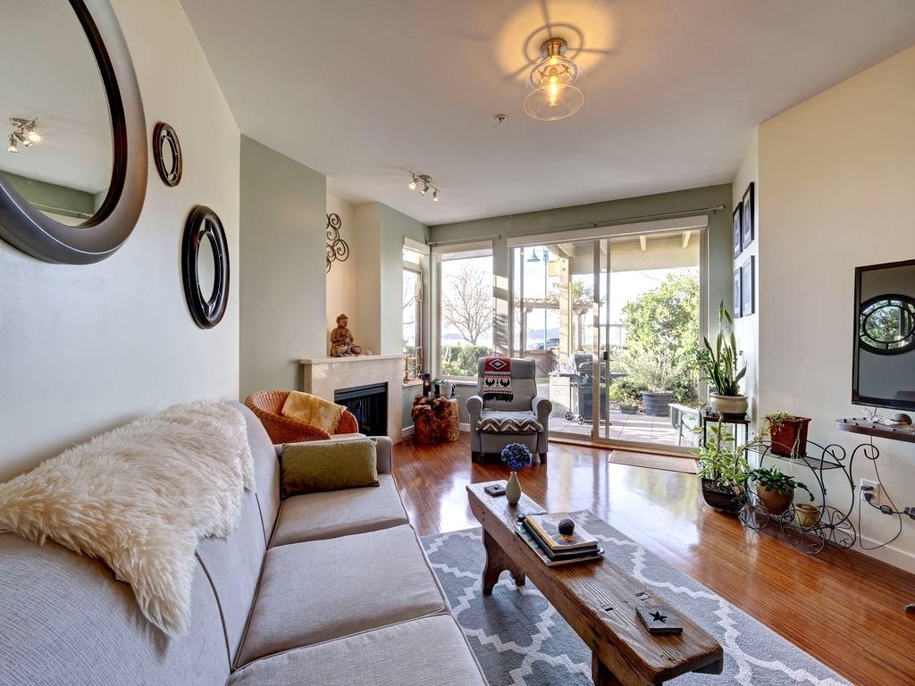 Kitchen Island Photo of 105 5160 Davis Bay Road, Sechelt, BC