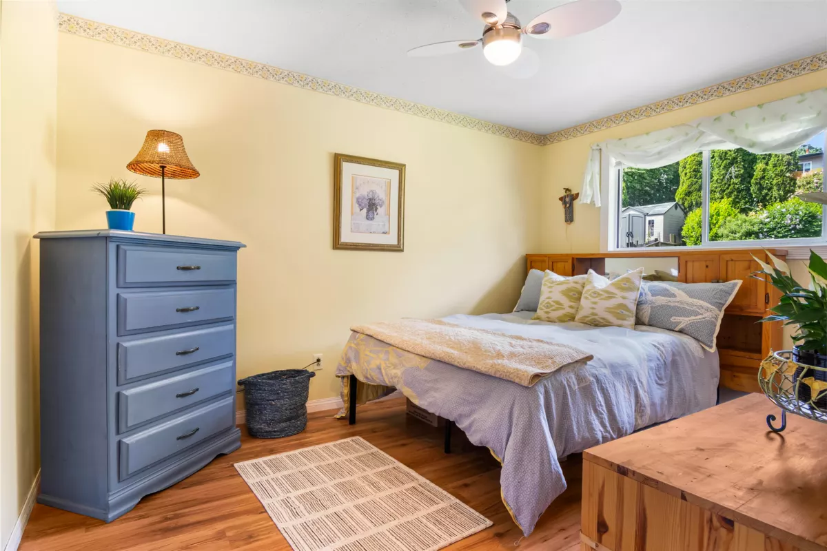 Backyard Photo of 33219 Best Avenue, Mission, BC