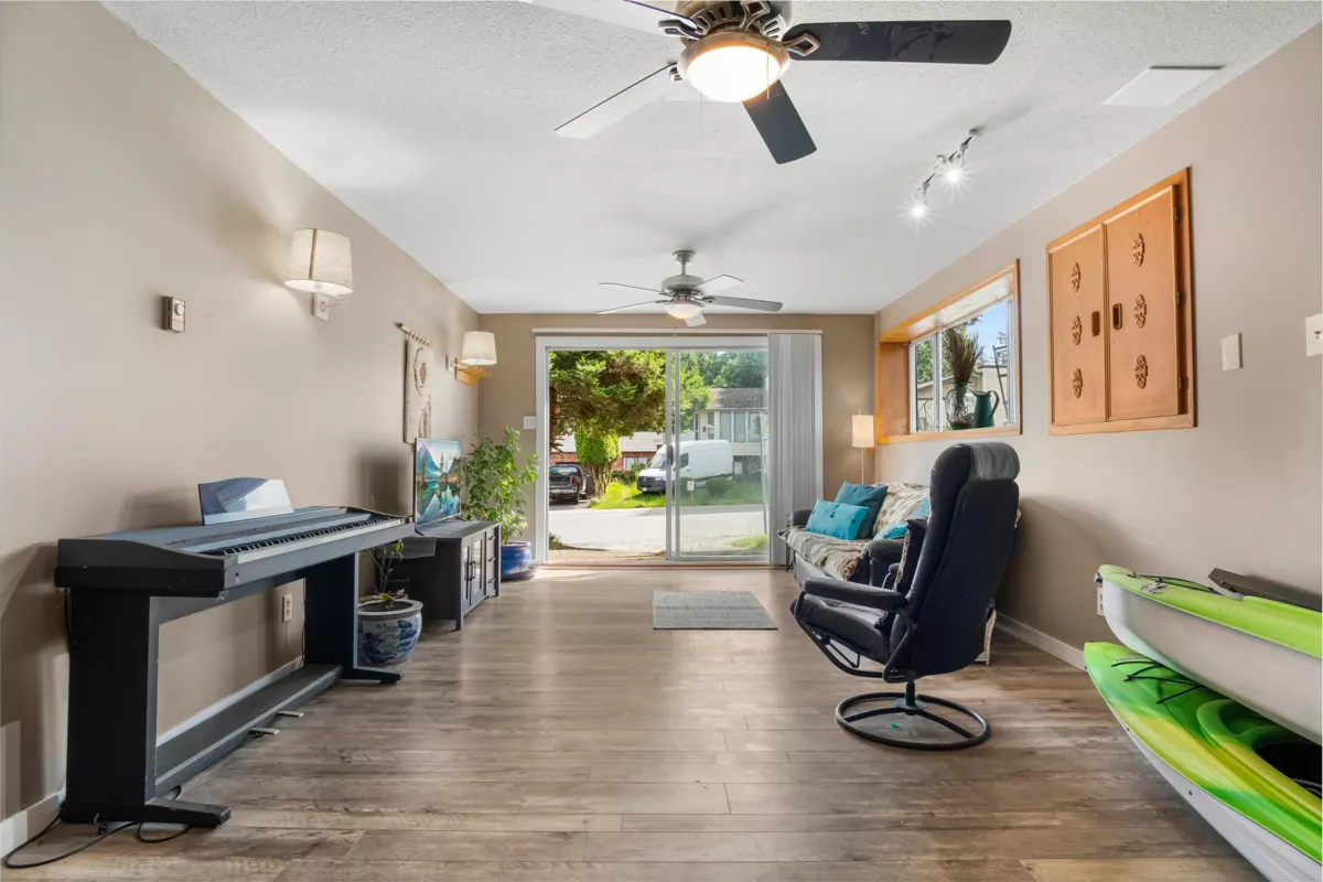 Bedroom 4 Photo of 33219 Best Avenue, Mission, BC