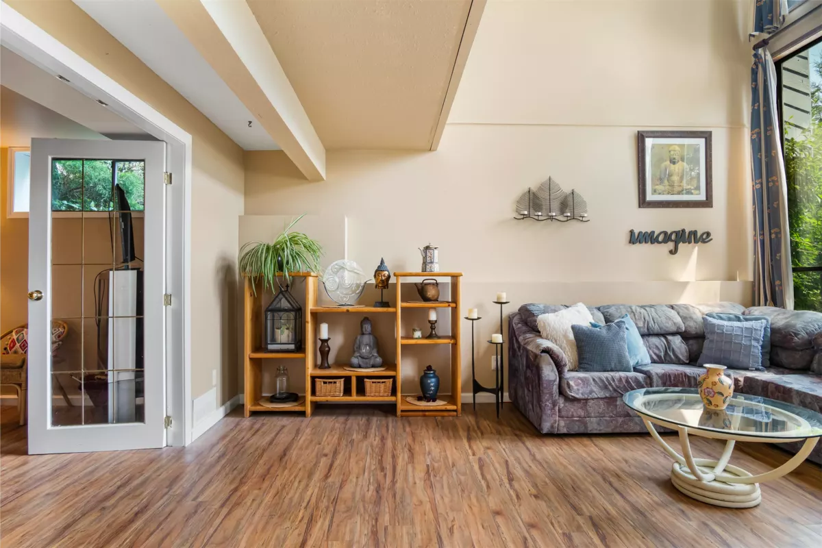 Primary Bathroom Photo of 33219 Best Avenue, Mission, BC