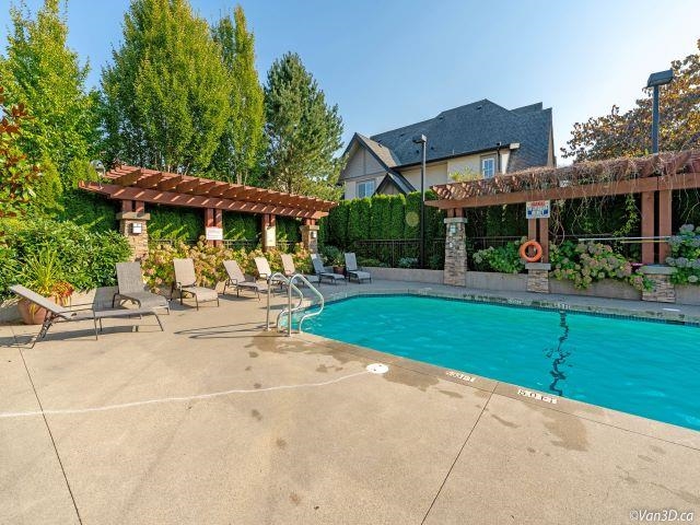 Primary Bathroom Photo of 143 2450 161a Street, Surrey, BC