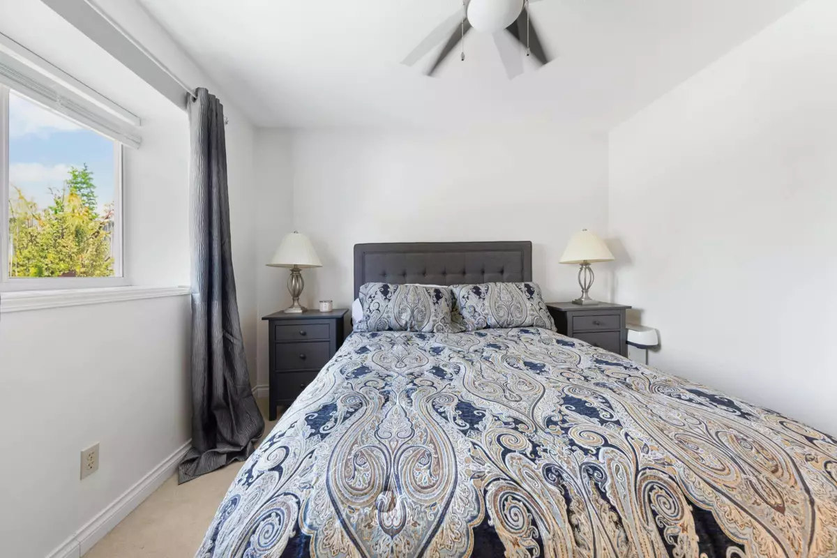 Bedroom 2 Photo of 15852 100 Avenue, Surrey, BC