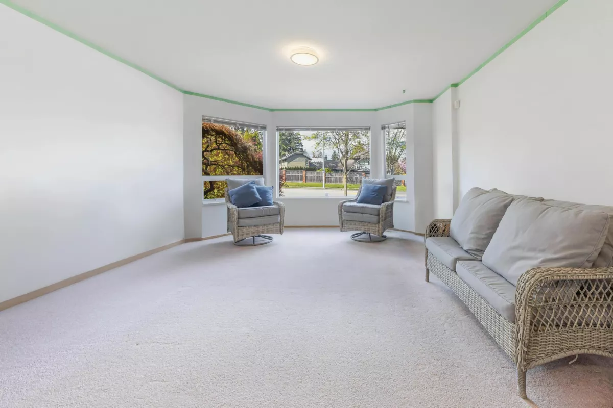 Office / Den Photo of 15852 100 Avenue, Surrey, BC