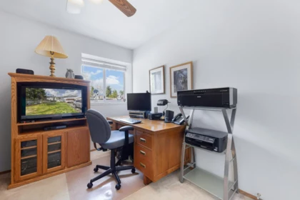 Guest Bathroom Photo of 15852 100 Avenue, Surrey, BC