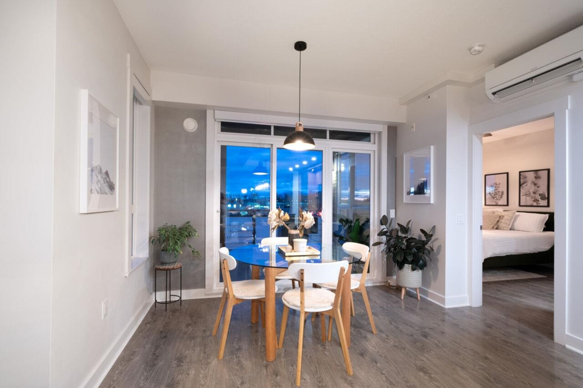 Bedroom 4 Photo of 417 733 W 14th Street, North Vancouver, BC