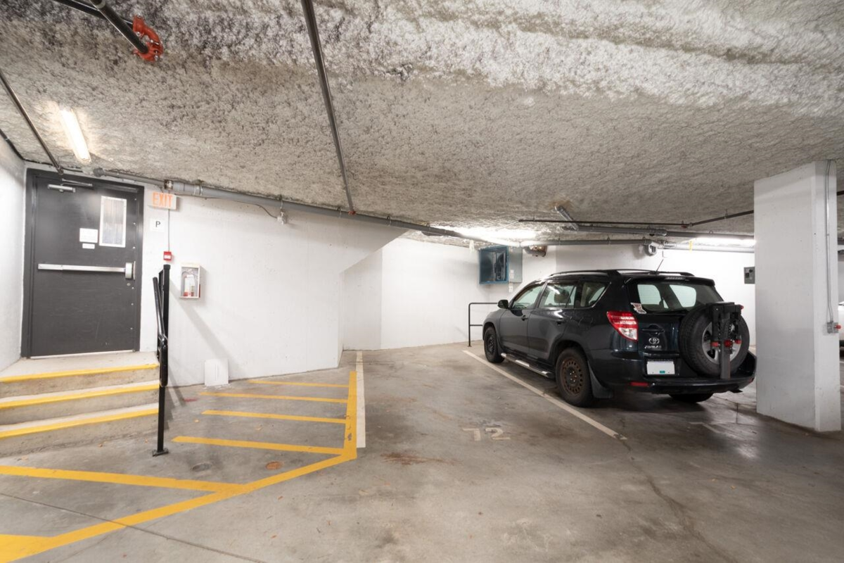 Community Amenities Photo (Clubhouse) of 417 733 W 14th Street, North Vancouver, BC