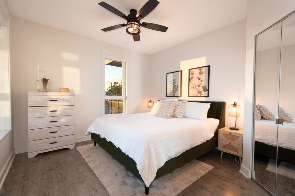 Garage Interior Photo of 417 733 W 14th Street, North Vancouver, BC