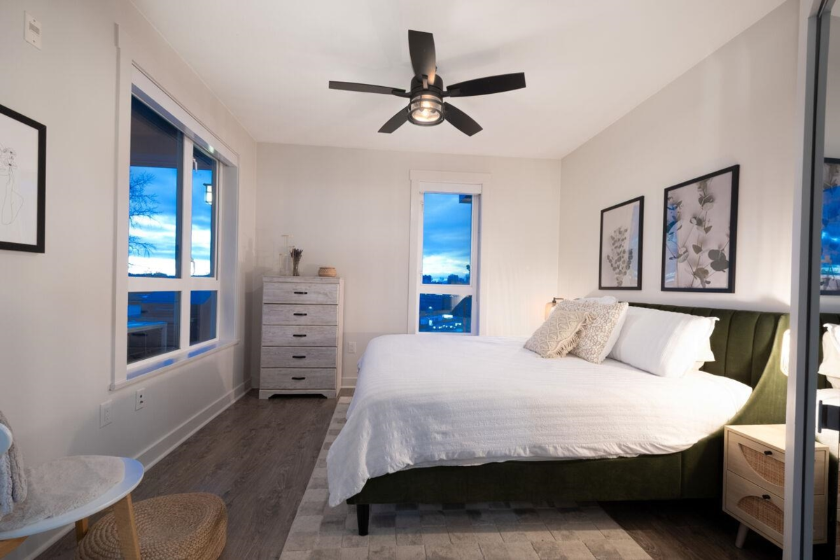 Outdoor Patio Photo of 417 733 W 14th Street, North Vancouver, BC