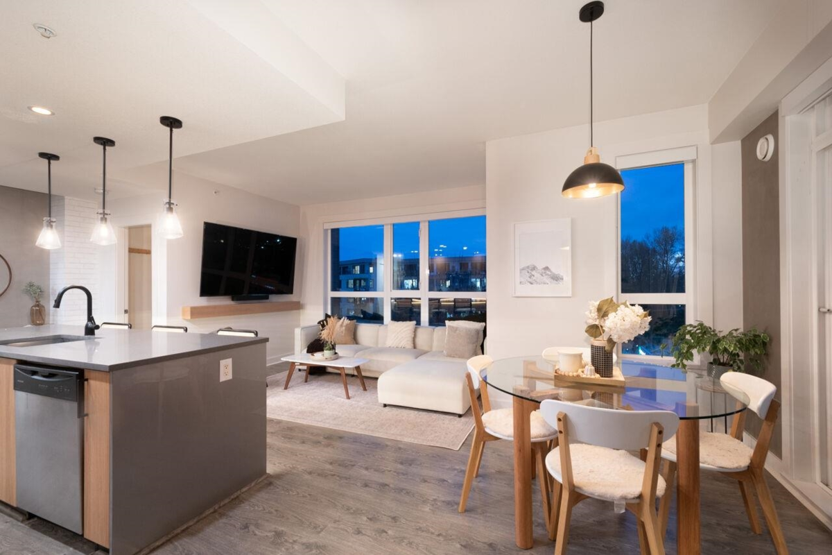 Pantry Photo of 417 733 W 14th Street, North Vancouver, BC