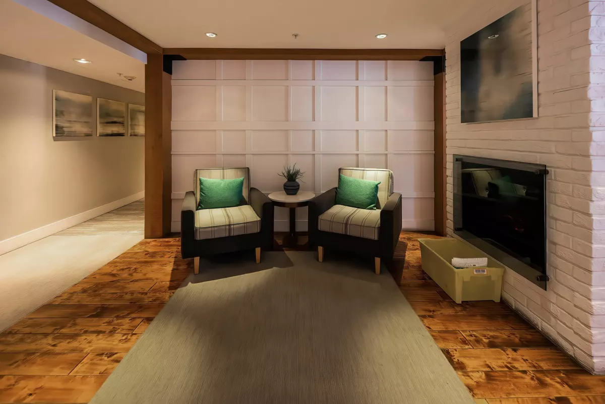 Front Yard Photo of 501 500 Royal Avenue, New Westminster, BC