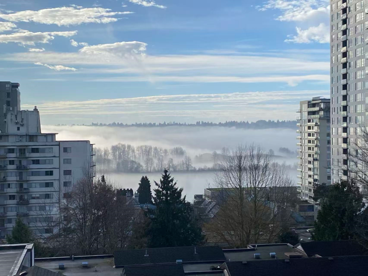 Swimming Pool Photo of 501 500 Royal Avenue, New Westminster, BC
