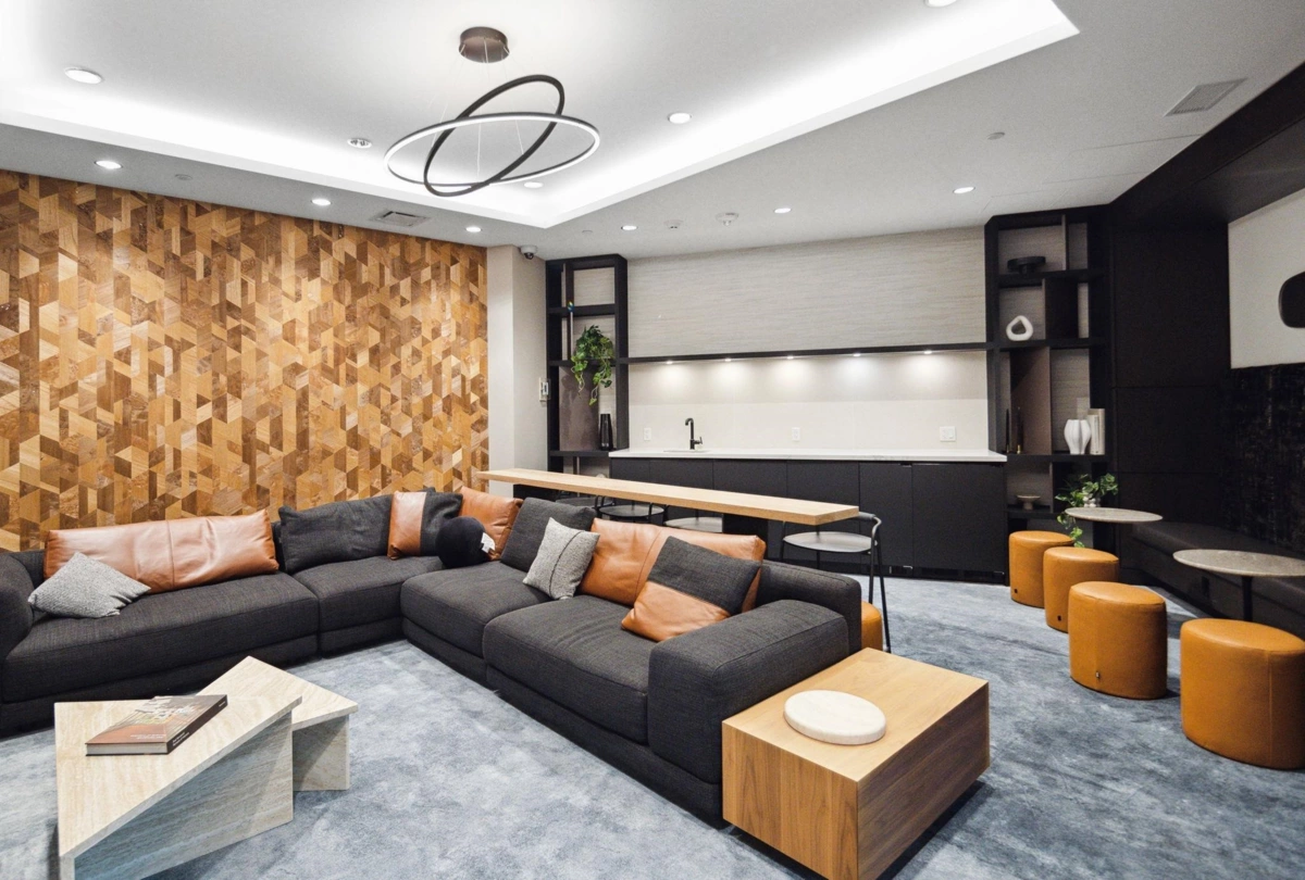 Basement Recreation Room Photo of 805 1500 Fern Street, North Vancouver, BC