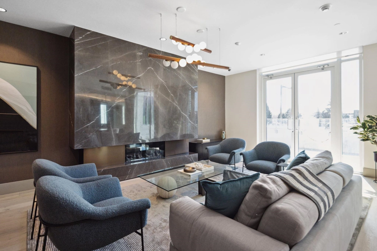 Hallway Photo of 805 1500 Fern Street, North Vancouver, BC