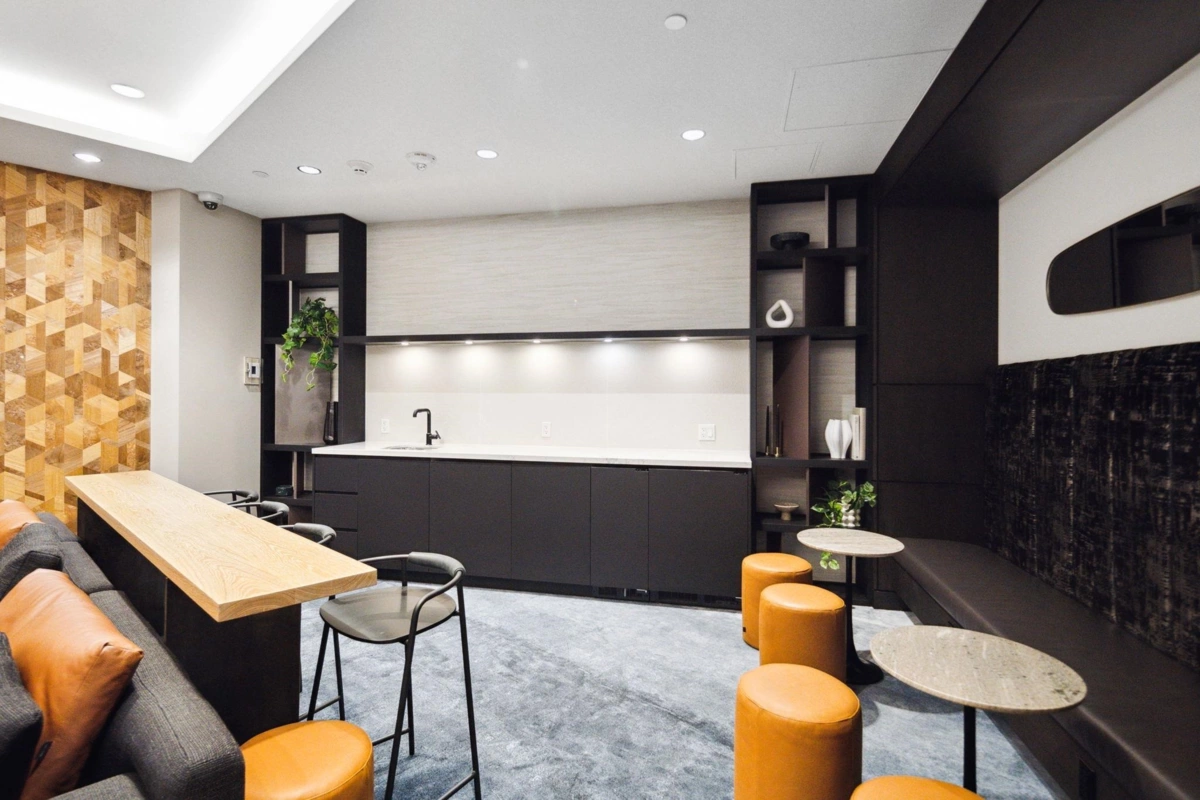 Loft / Bonus Room Photo of 805 1500 Fern Street, North Vancouver, BC