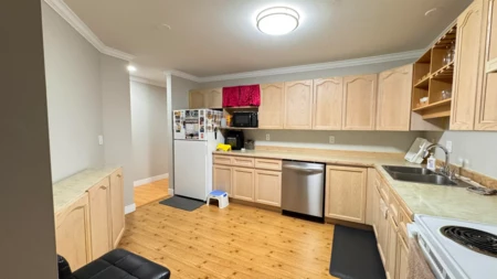 Walk-In Closet Photo of 202 9299 121 Street, Surrey, BC