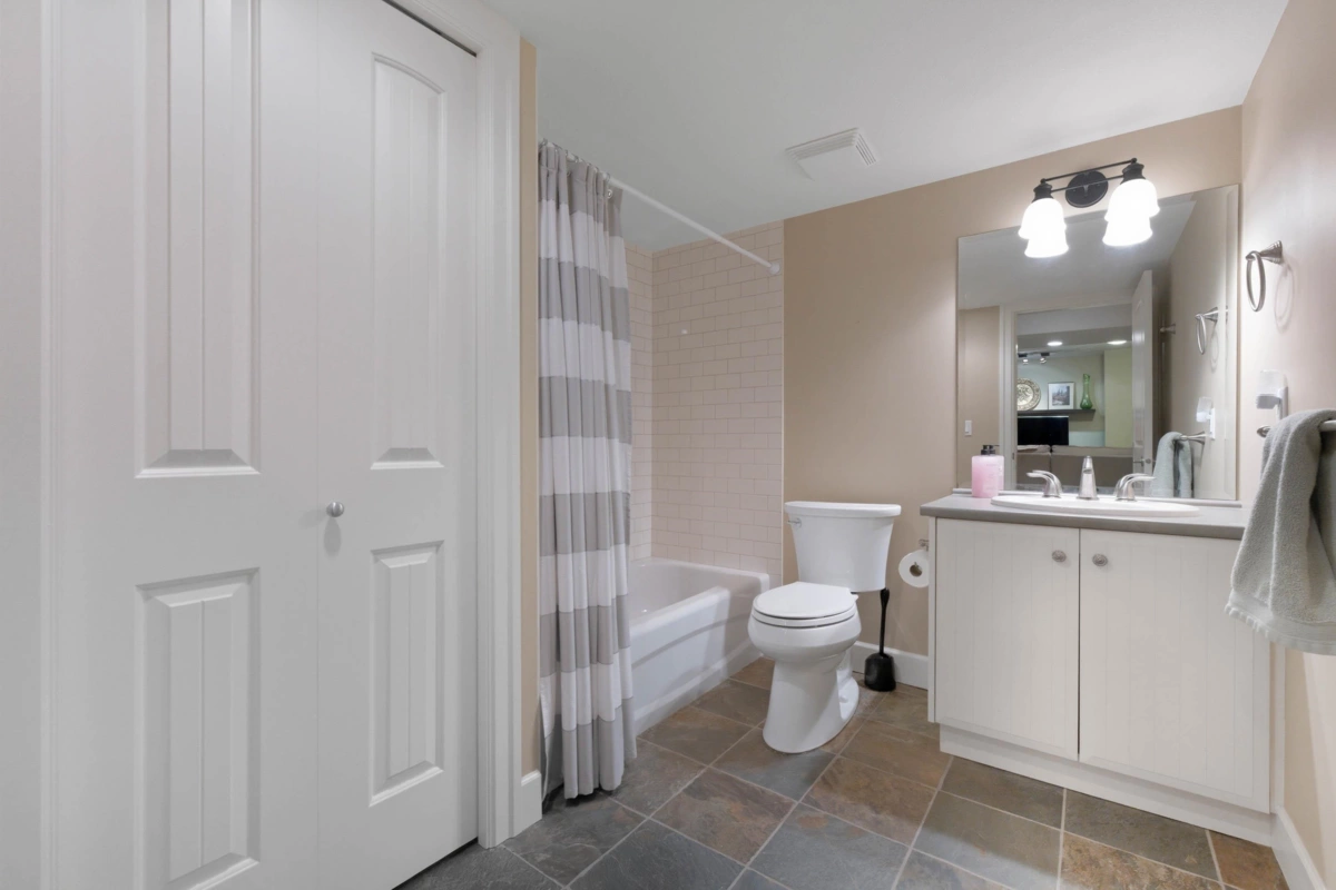 Front Yard Photo of 41 14655 32 Avenue, Surrey, BC