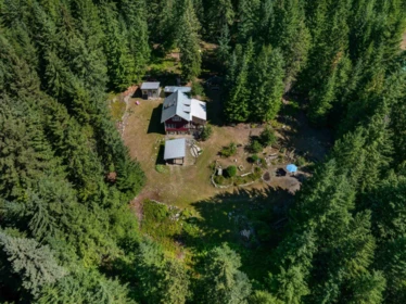 Hot Tub / Spa Photo of 2841 Blackwater Road, D'Arcy, BC