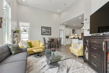 Kitchen Island Photo of 509 15436 31 Avenue, Surrey, BC