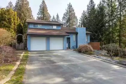 2250 Sentinel Drive, Abbotsford, BC, Abbotsford — Single Family Residence for sale