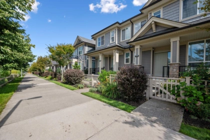 7764 204 Street, Langley, BC, Langley — Half Duplex for sale