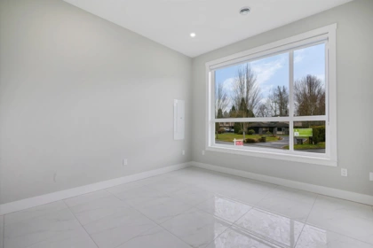 Powder Room Photo of 19351 71 Avenue, Surrey, BC