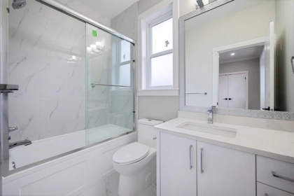Walk-In Closet Photo of 19351 71 Avenue, Surrey, BC